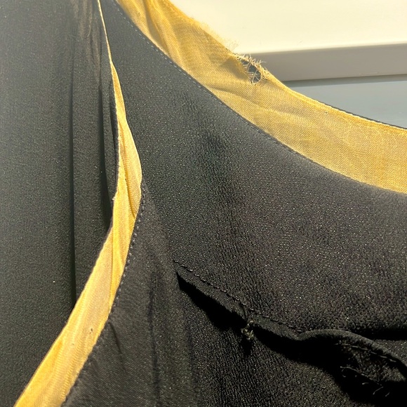 Vintage Miss Bonwit sheer black dress with feather bottom. Size 0 - Picture 8 of 8